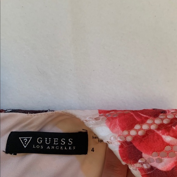 GUESS Los Angeles - Picture 6 of 8